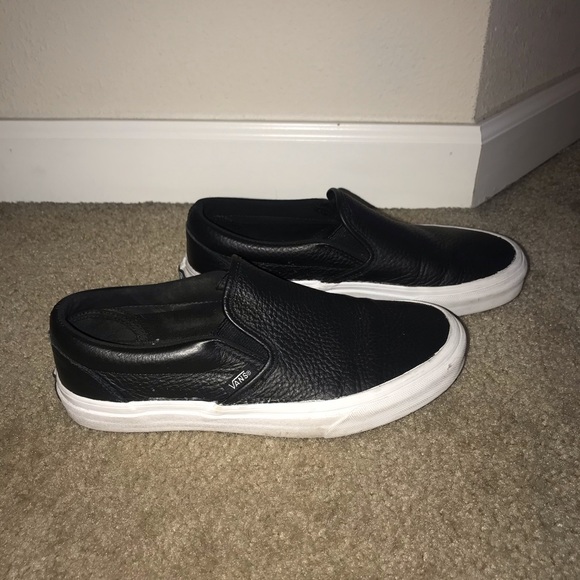 vans ultracush black and white